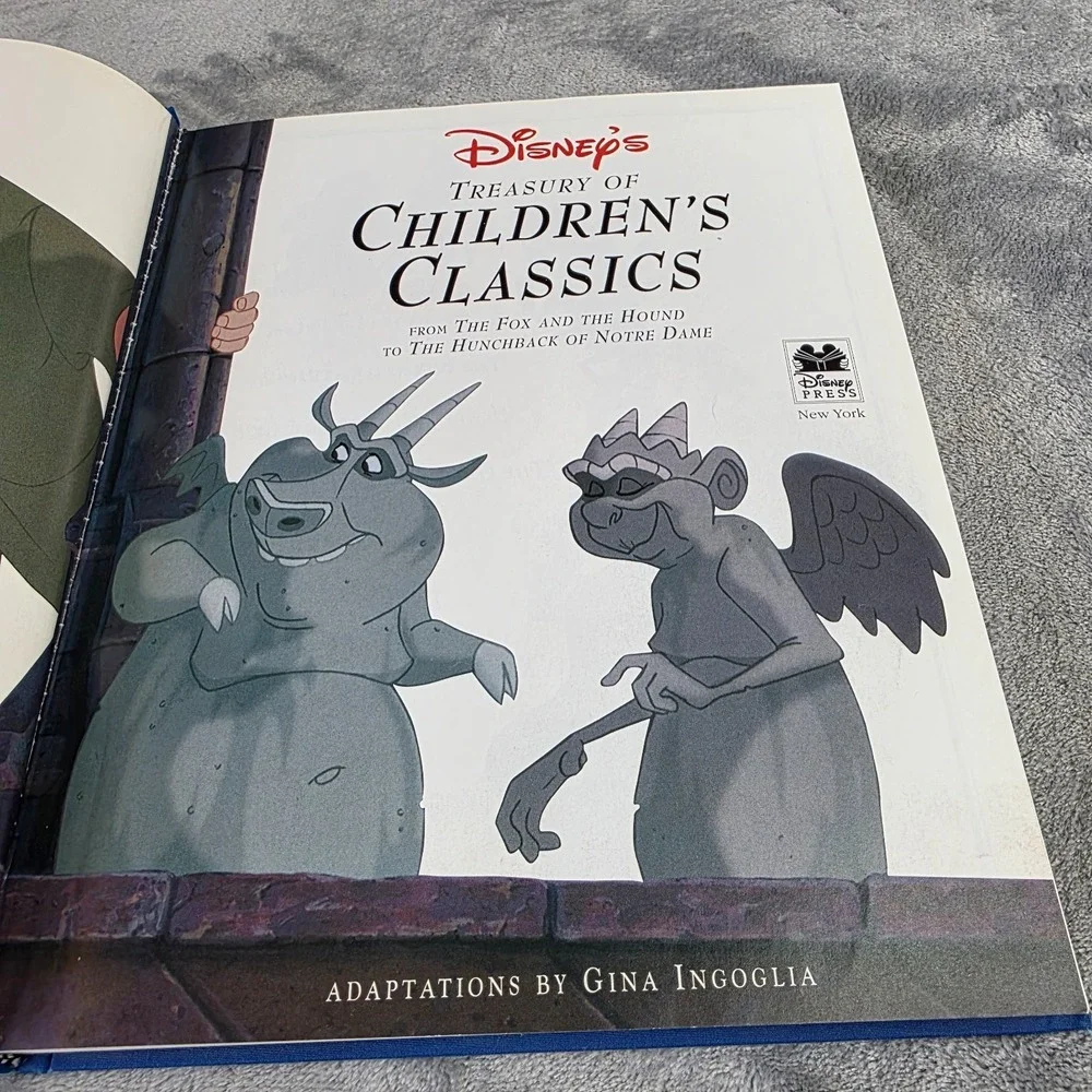 VINTAGE Disney's Treasure of children's‎ classics-Hardcover Special ED '97